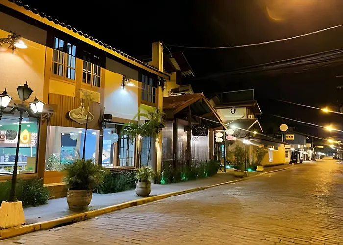 Charmoso apto a 200 m da rua mais turistica da cidade c Wifi e garagem